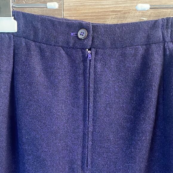 E.H. Woods Wool Blend Pencil Skirt, Vintage, Size 14, Dark Purple - Picture 11 of 11